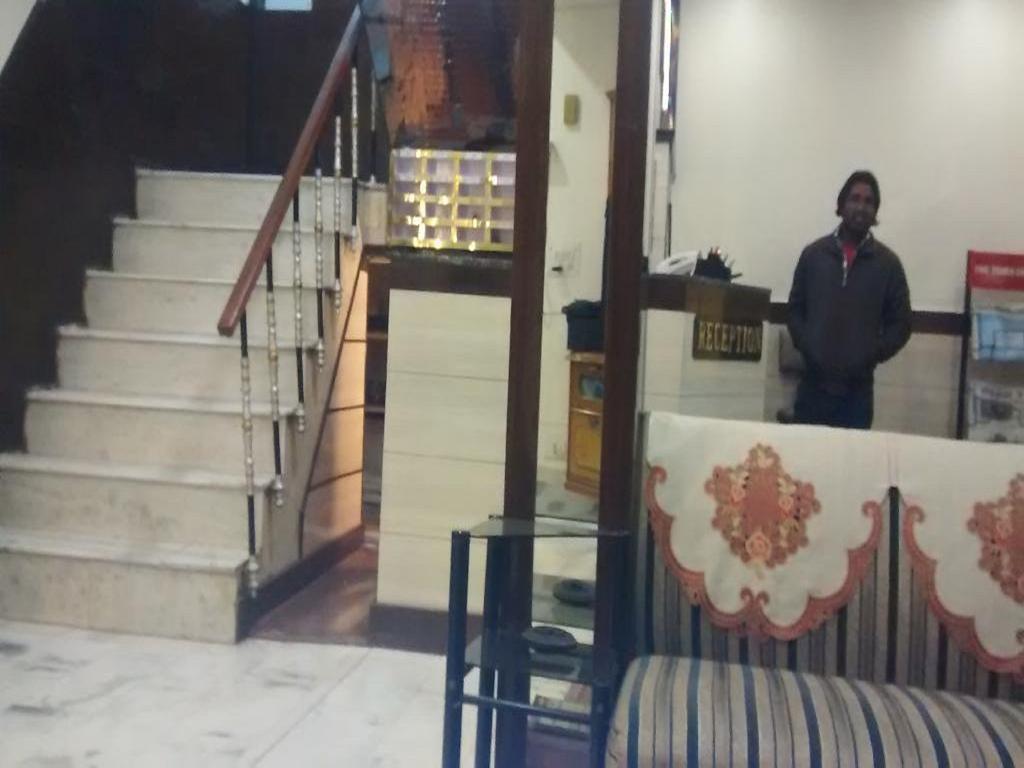 Hotel Woodland Deluxe Νέο Δελχί Εξωτερικό φωτογραφία