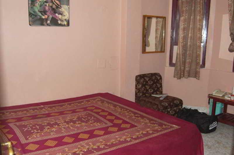 Hotel Woodland Deluxe Νέο Δελχί Εξωτερικό φωτογραφία